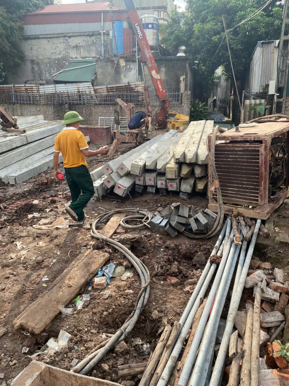 Quy trình thi công móng cọc nhà phố đúng kỹ thuật, an toàn, bền vững tại SYM HOUSE 13 Khảo sát địa chất và thiết kế phương án móng