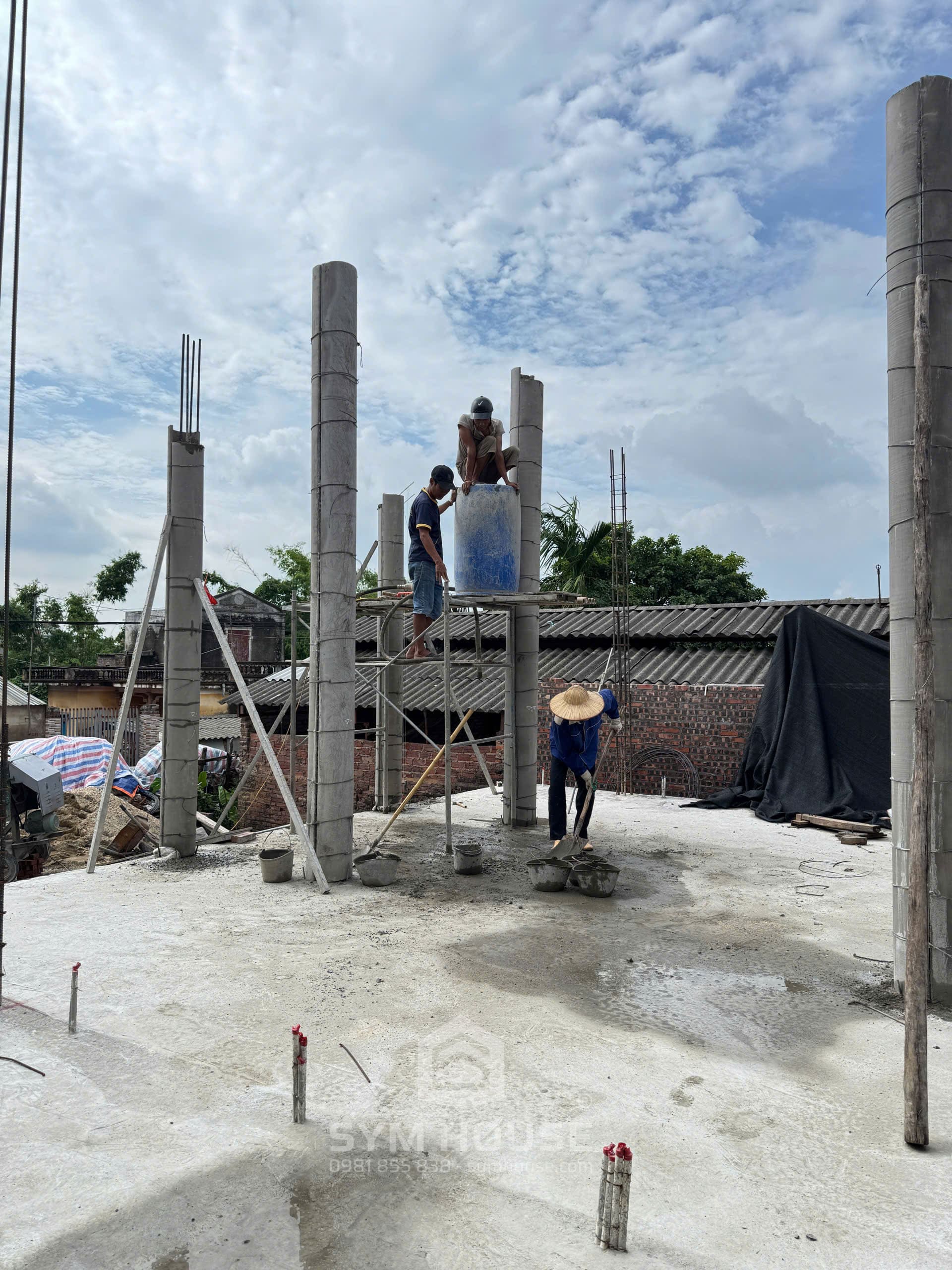 Một số lưu ý quan trọng khi đổ bê tông cột không thể bỏ qua